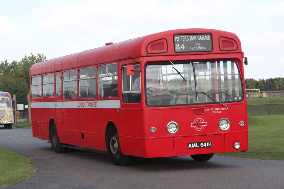 London Transport AEC Merlin MCW MB641