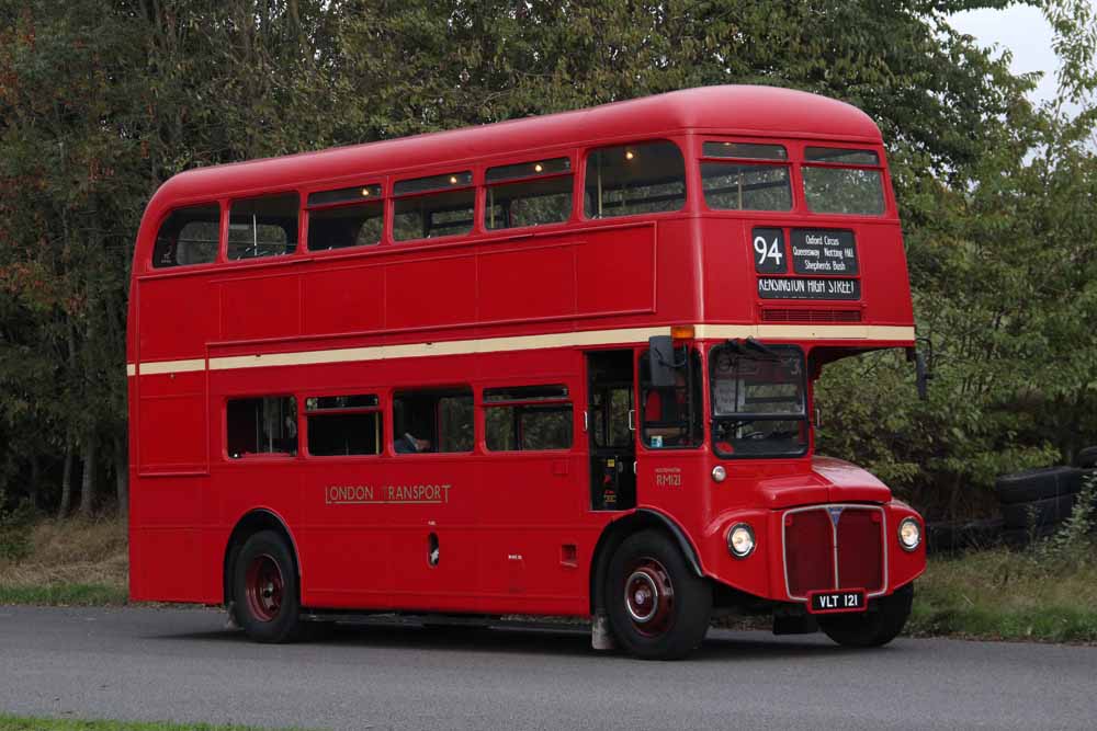 London Transport AEC Routemaster Park Royal RM121