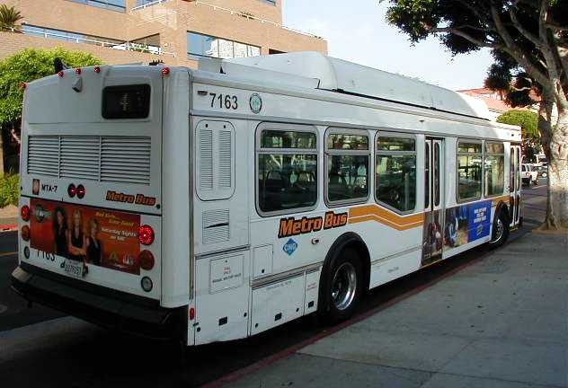 Metro Bus NABI 40-LFW 7163