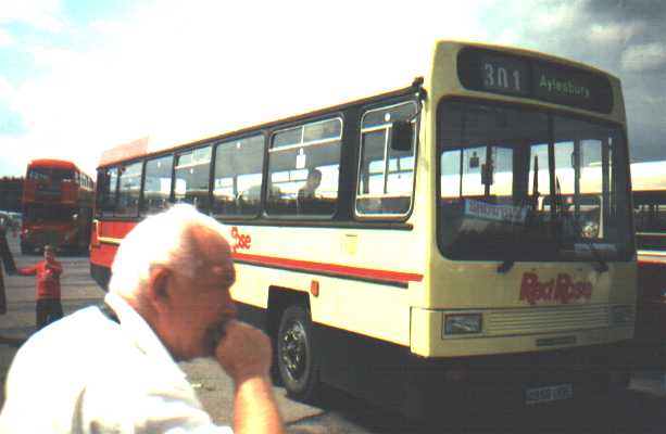 Red Rose Bedford YMT Willowbrook Warrior Q956UOE