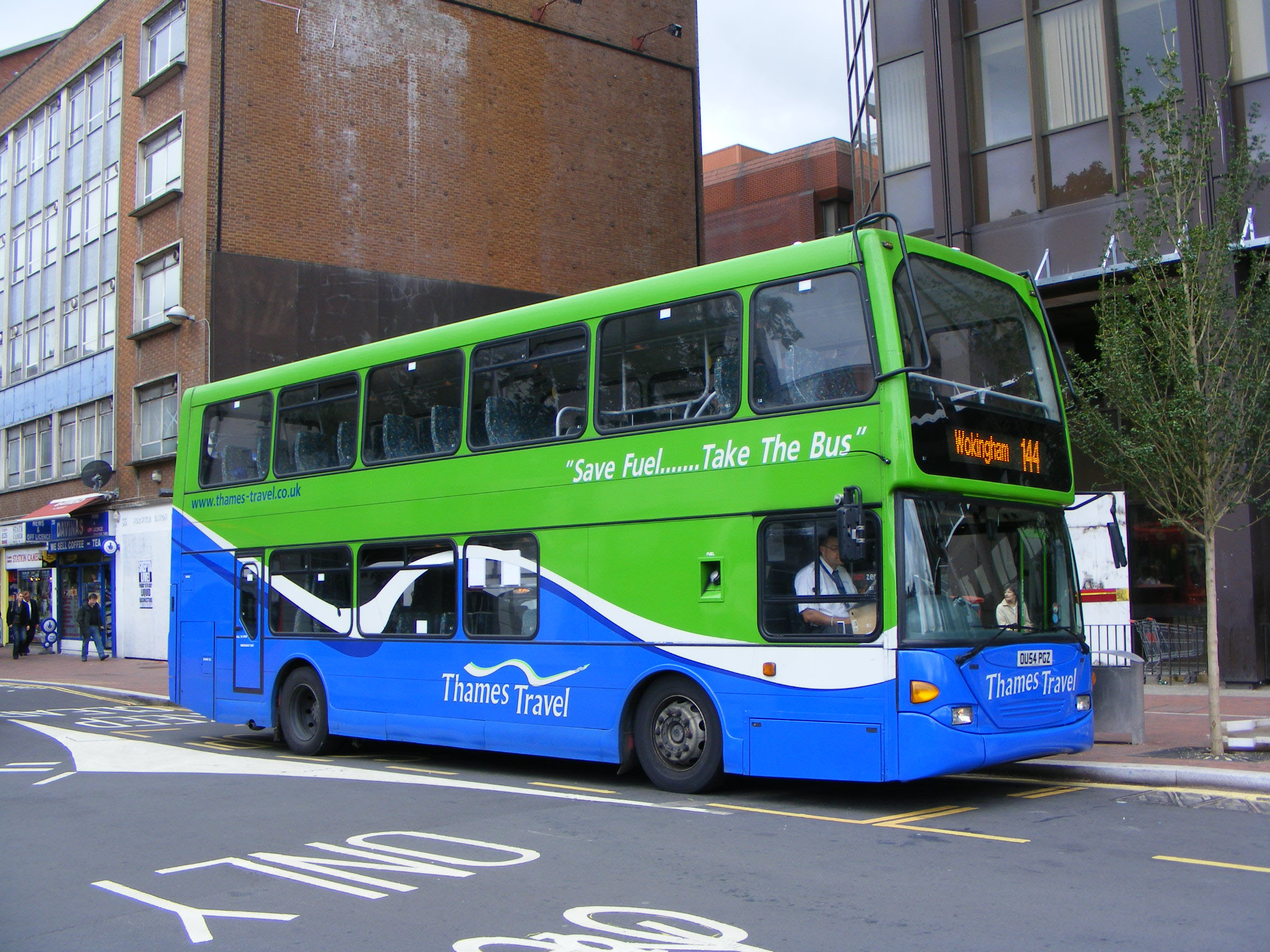 Thames Travel | SHOWBUS MIDLANDS BUS IMAGE GALLERY