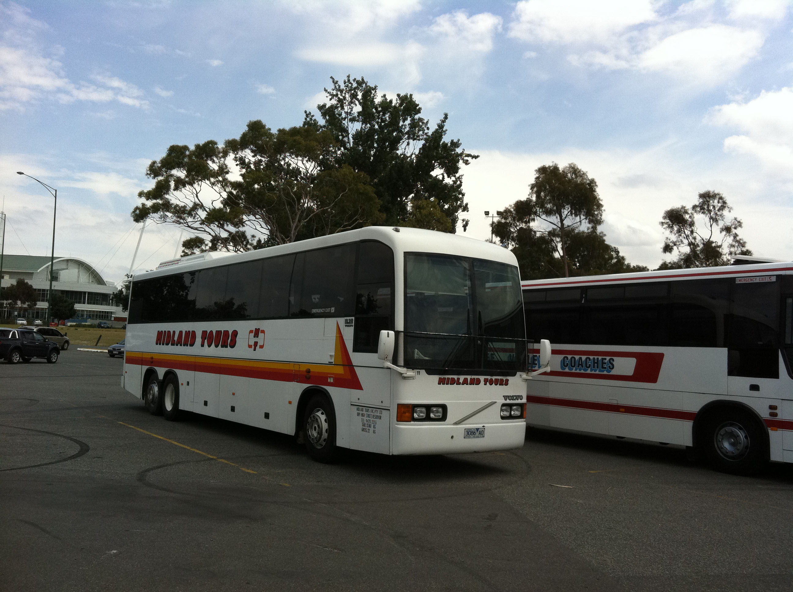 Midland Tours | Dysons | australia.SHOWBUS.com BUS IMAGE GALLERY