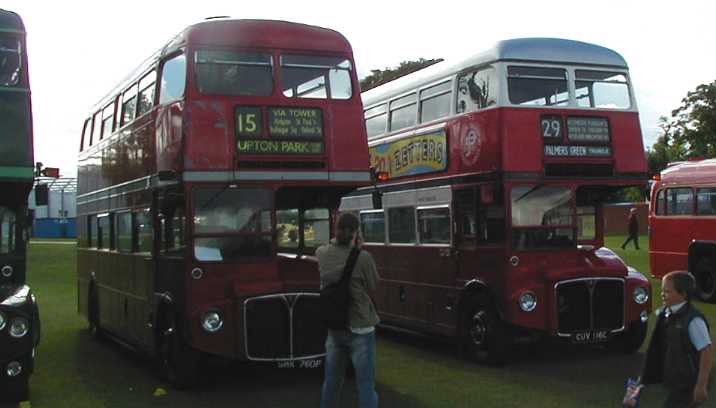 London Routemasters RML2760 and RM2116