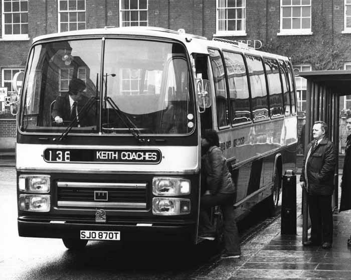 RED  ROVER - KEITH COACHES 136 SJO870T Bedford YMT Plaxton Supreme Express IV C49F