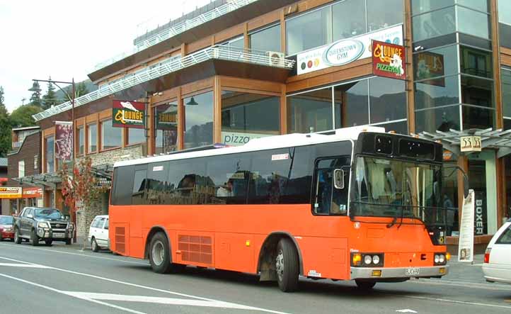 Stray Travel | SHOWBUS NEW ZEALAND BUS IMAGE GALLERY | Ritchies