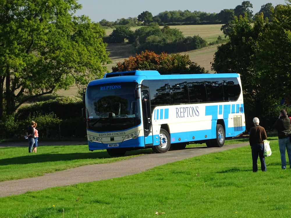 Reptons Coaches Volvo B8R Plaxton Leopard REP694