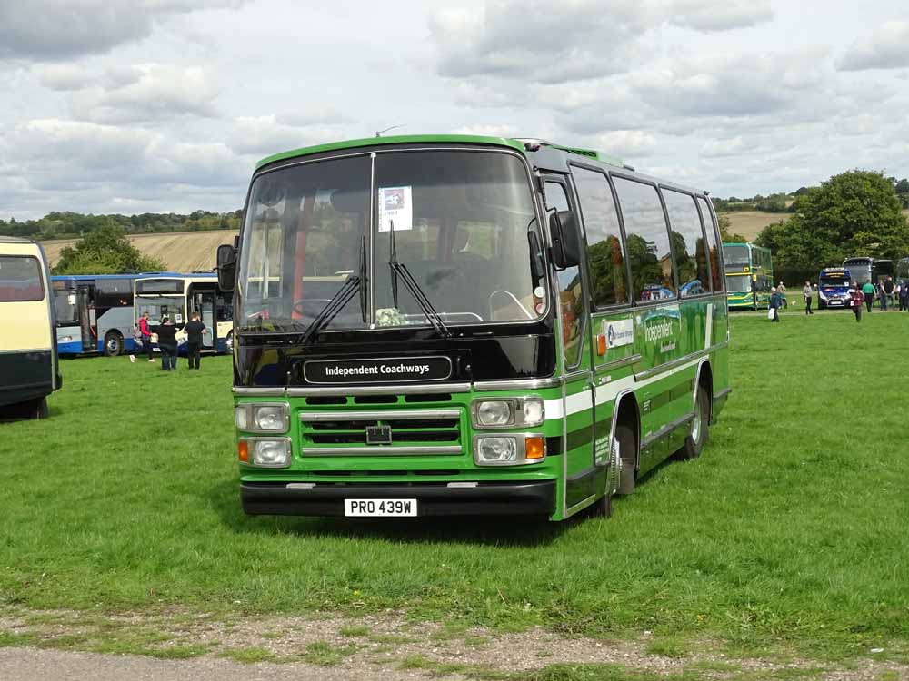 Independent Coachways Bristol LHS6L Plaxton Supreme IV PRO439W