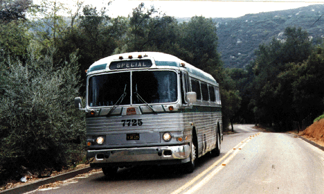 GM Coach 7725