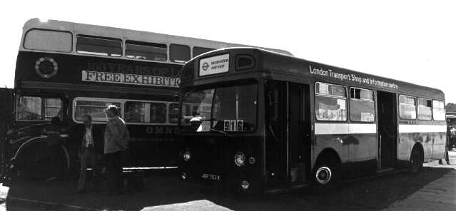 London Transport mobile shop, SM753 & Mobile cinema RCL