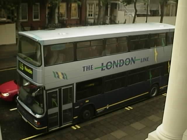 Reading Buses Londonline Spectra 751